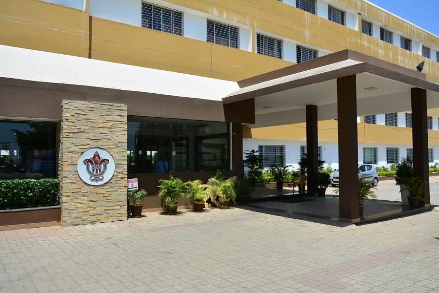 SAGE University Indore Academic Building photo 14